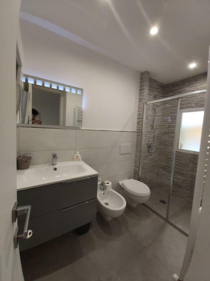 Apartament Helen Viareggio Zewnętrze zdjęcie